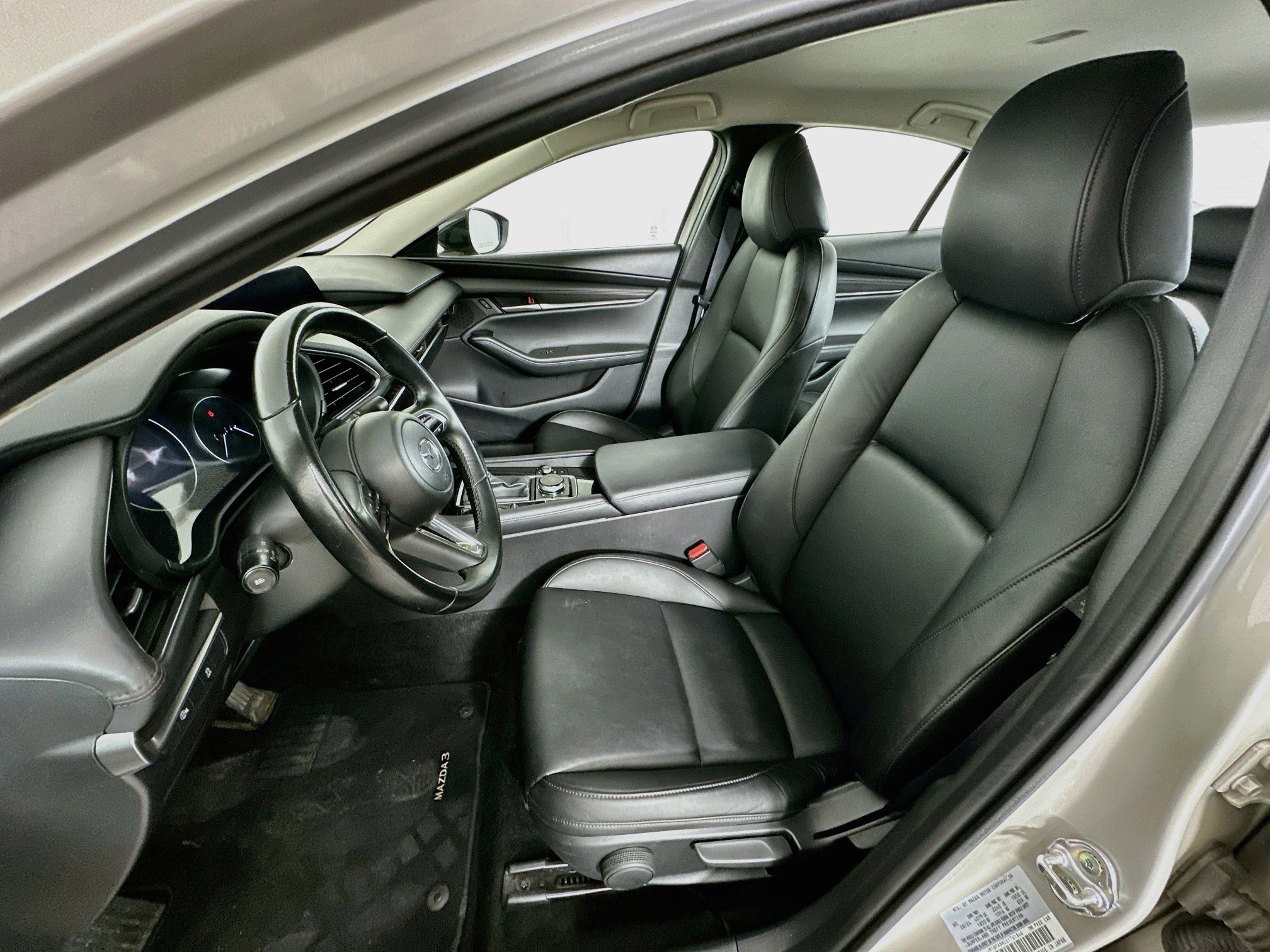 Used 2025 MAZDA MAZDA3 s FWD image 13
