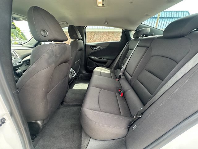 Used 2023 Chevrolet Malibu LT w/ Driver Confidence Package FWD image 18