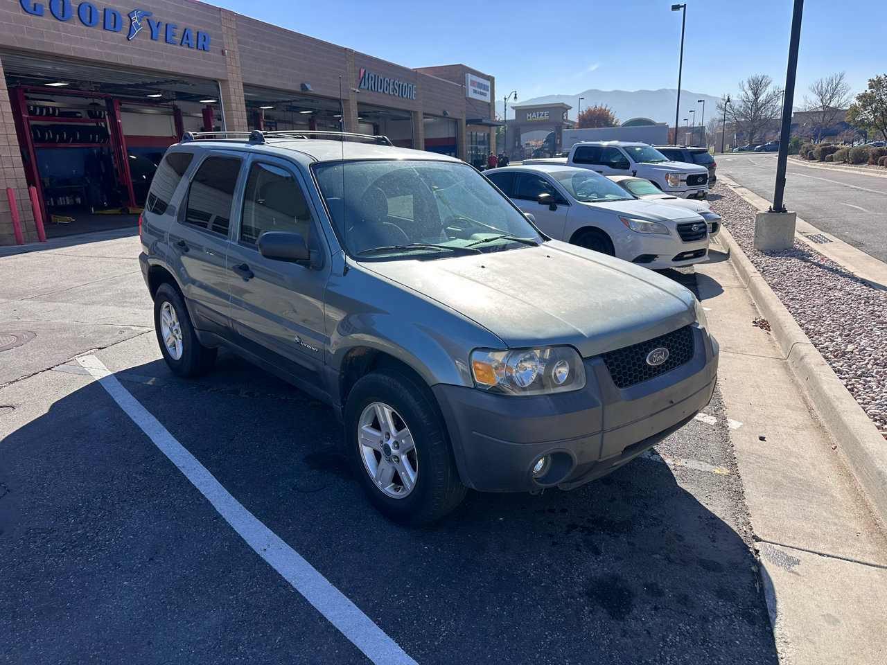 Used 2006 Ford Escape 4WD Hybrid image 2