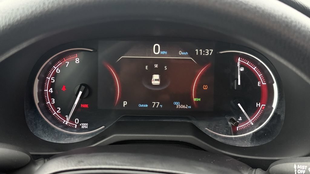 Used 2025 Toyota RAV4 XLE FWD image 23
