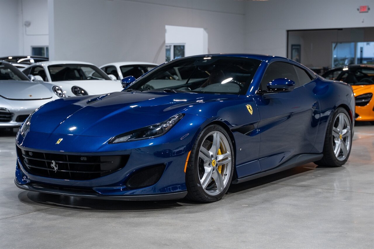Used 2020 Ferrari Portofino RWD image 11