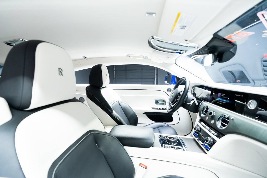Used 2024 Rolls-Royce Spectre w/ Spectre Launch Package AWD/4WD image 46