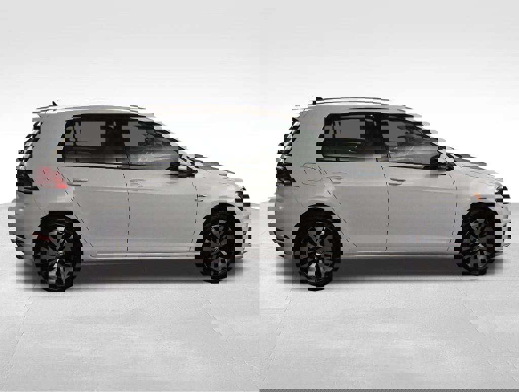 Used 2019 Volkswagen e-Golf SE image 7