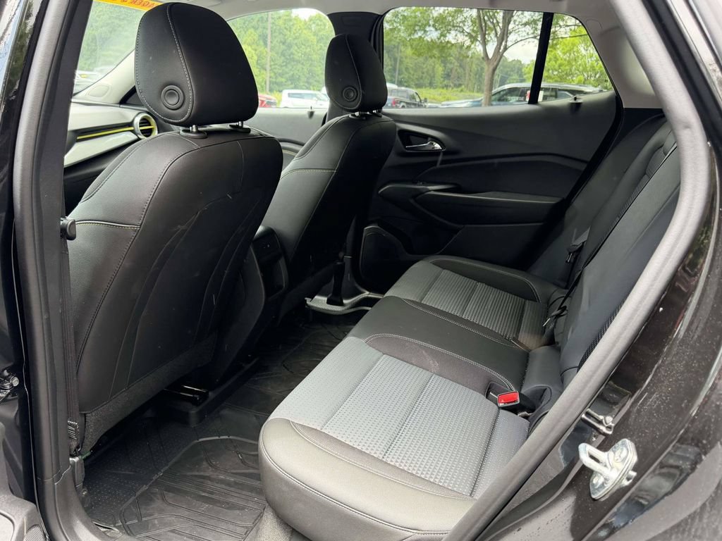 New 2026 Chevrolet Trax LT w/ Driver Confidence Package FWD image 15