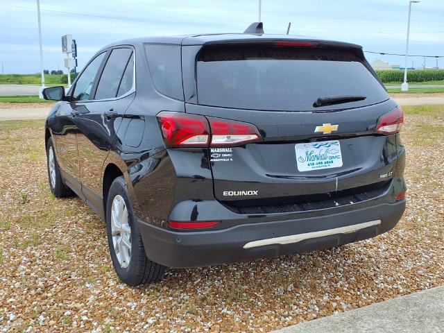 Used 2024 Chevrolet Equinox LT AWD/4WD image 2