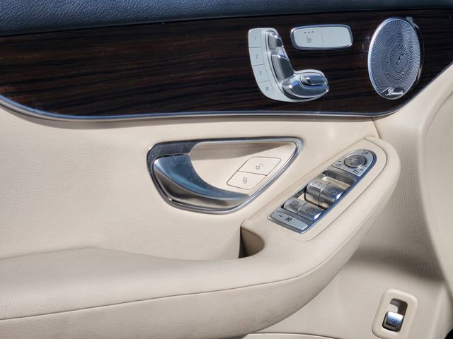 Used 2019 Mercedes-Benz GLC 300 4MATIC Coupe image 11