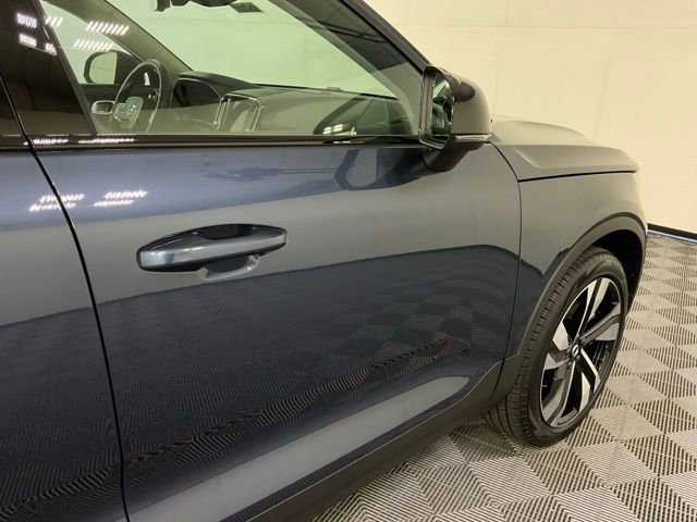 New 2026 Volvo XC40 B5 Ultra w/ Protection Package Premier image 7
