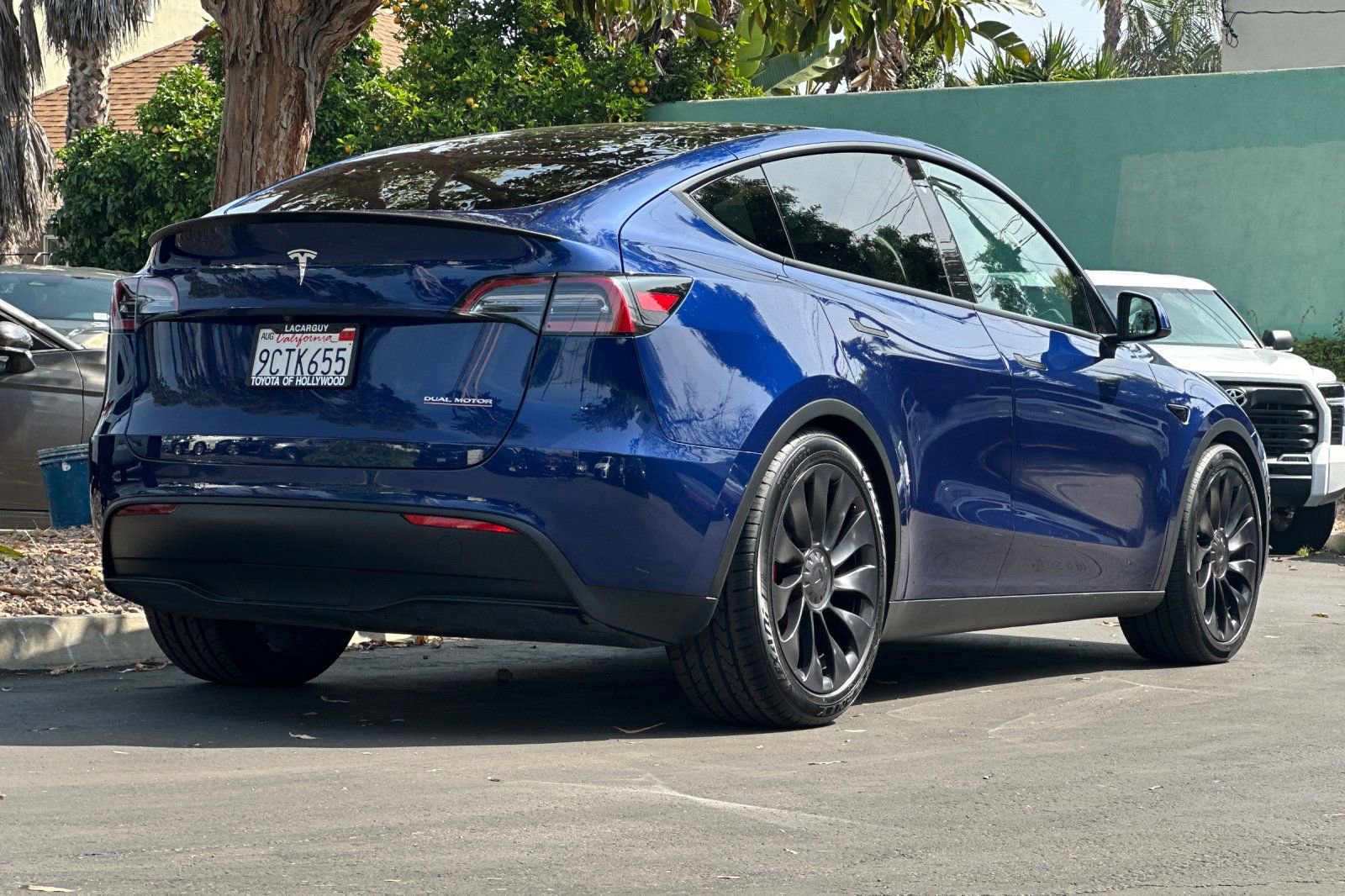 Used 2022 Tesla Model Y Performance image 4