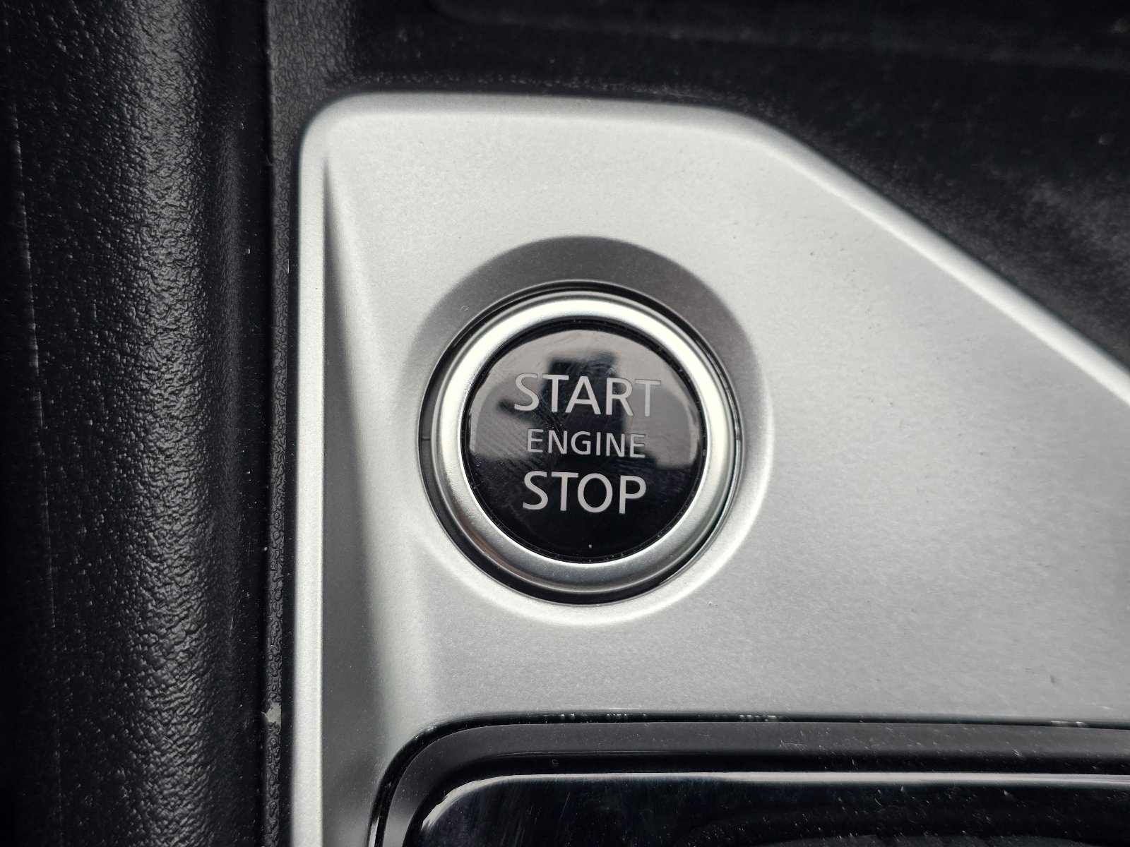 Used 2025 Nissan Altima 2.5 SV FWD image 20