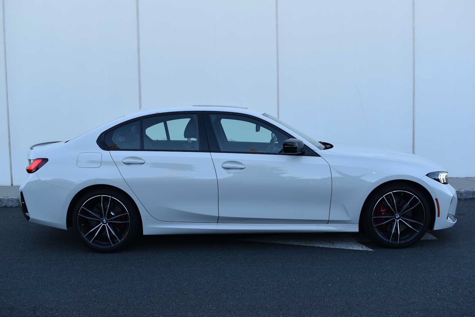 Used 2023 BMW 330i xDrive Sedan w/ M Sport Package AWD/4WD image 3