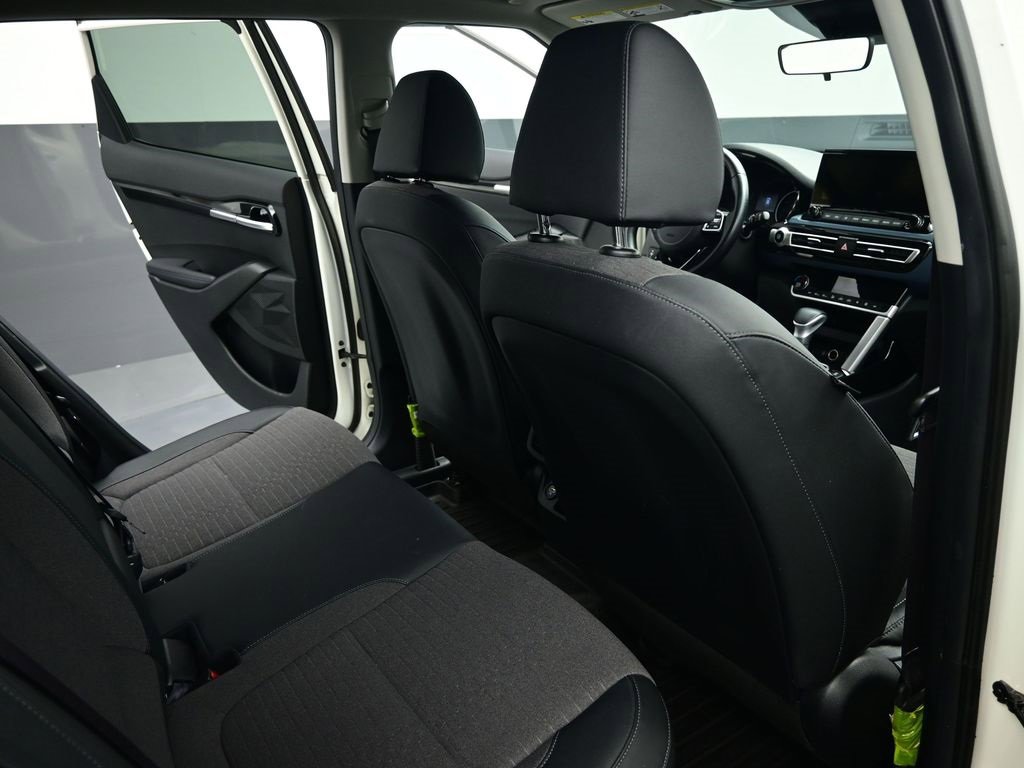 Used 2022 Kia Seltos Nightfall Edition image 8