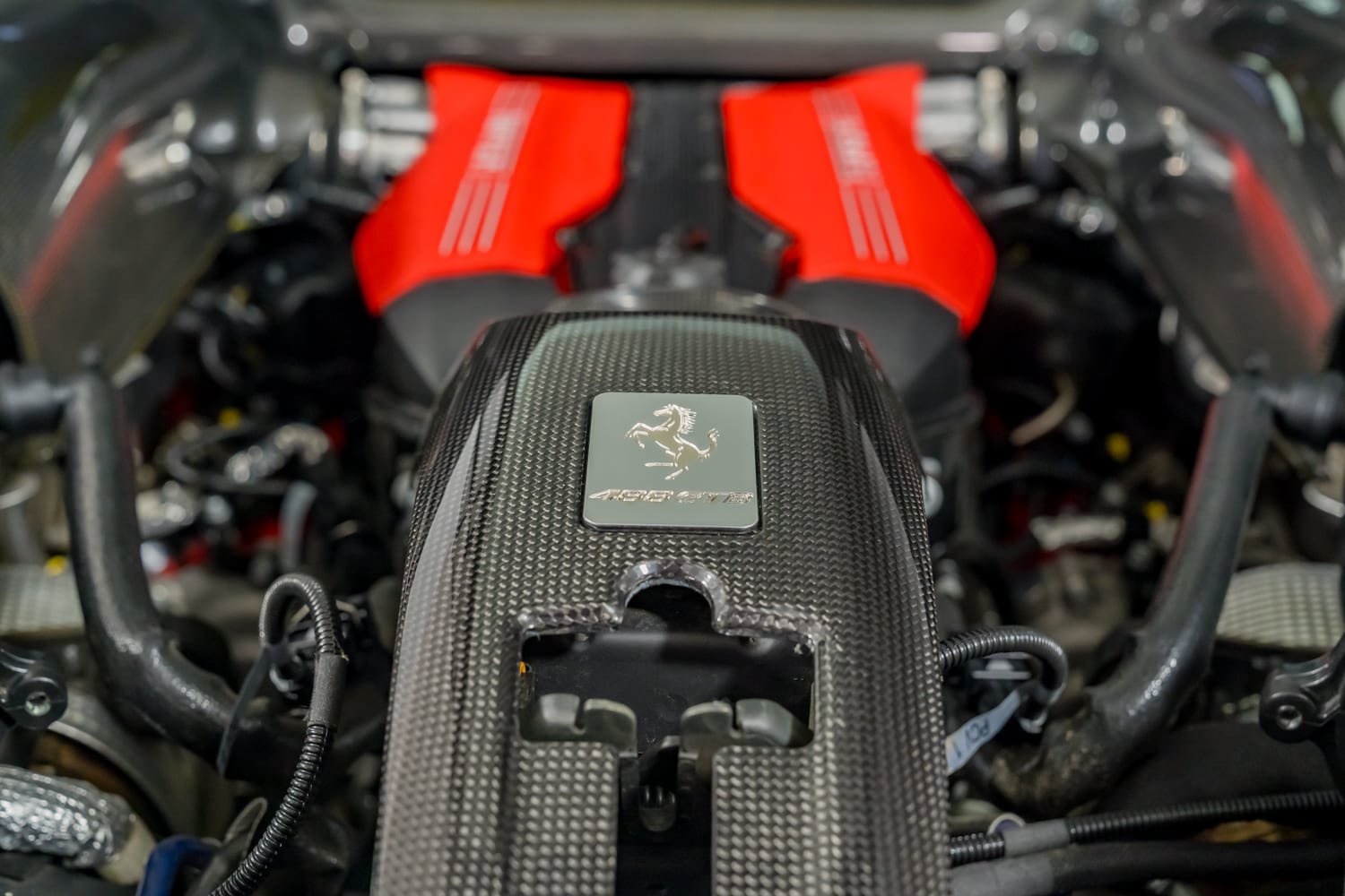 Used 2018 Ferrari 488 GTB RWD image 44