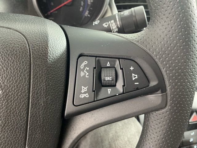 Used 2015 Chevrolet Cruze L FWD image 26