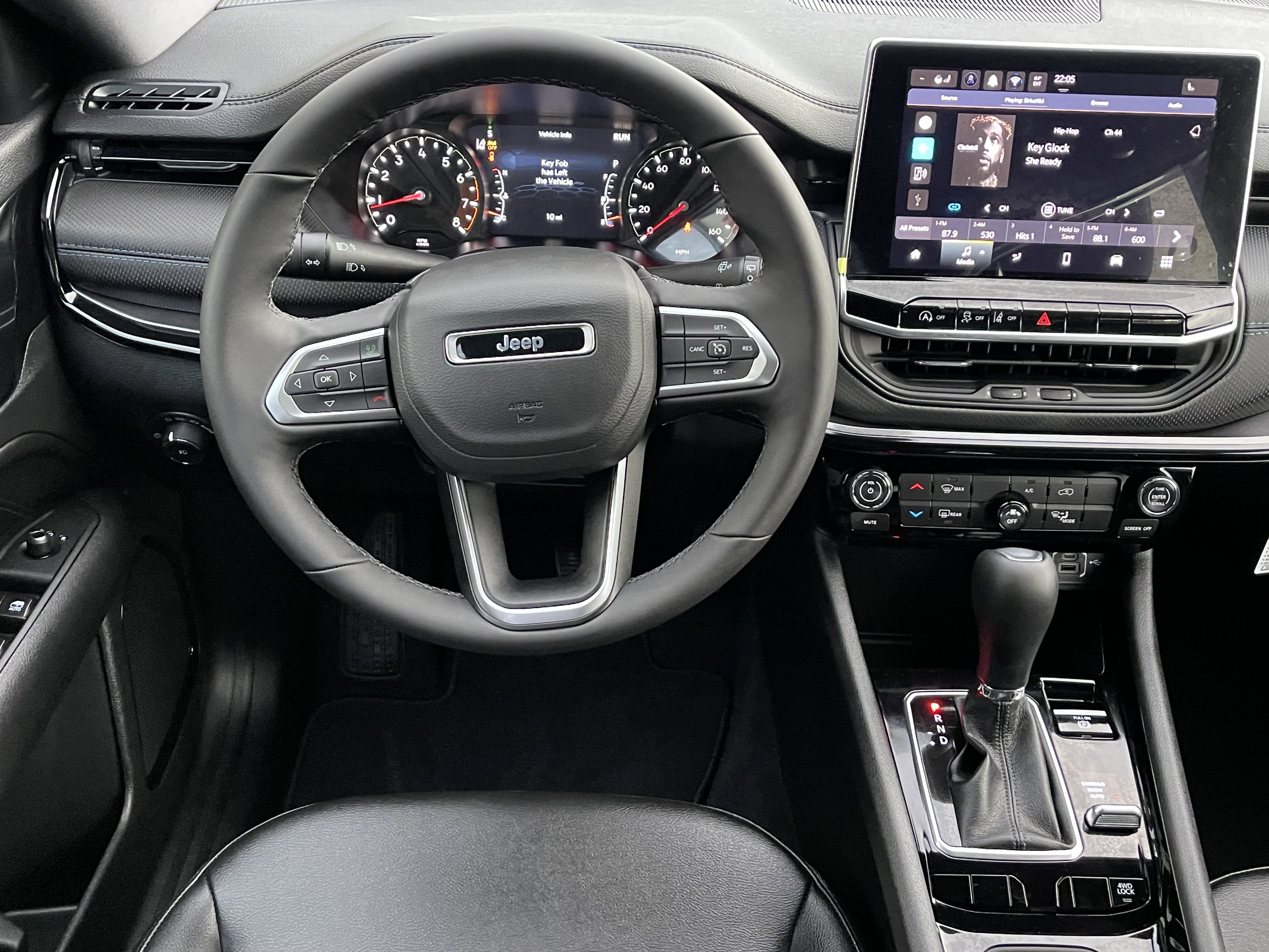 New 2026 Jeep Compass Latitude image 18