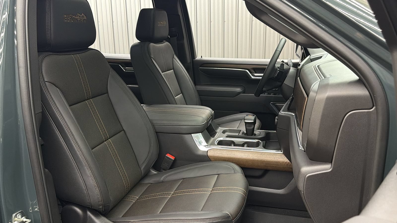 Used 2026 Chevrolet Silverado 1500 High Country w/ High Country Premium Package AWD/4WD image 41