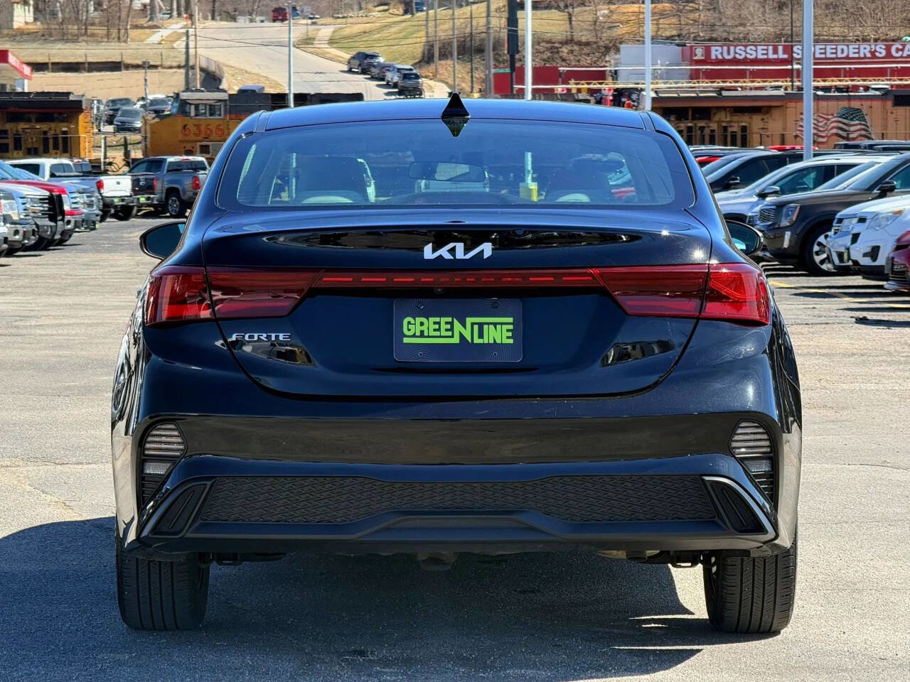 Used 2022 Kia Forte LXS w/ LXS Technology Package image 4