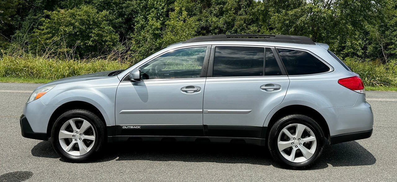 Used 2014 Subaru Outback 3.6R Limited AWD/4WD image 16