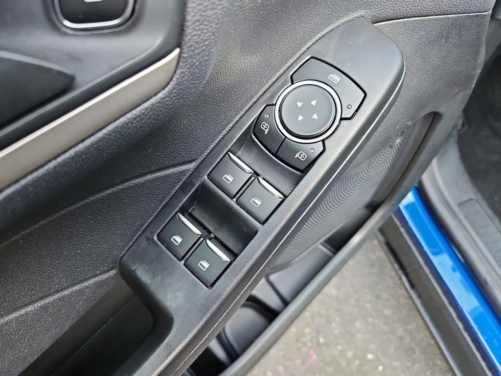 Used 2022 Ford Escape SE image 26