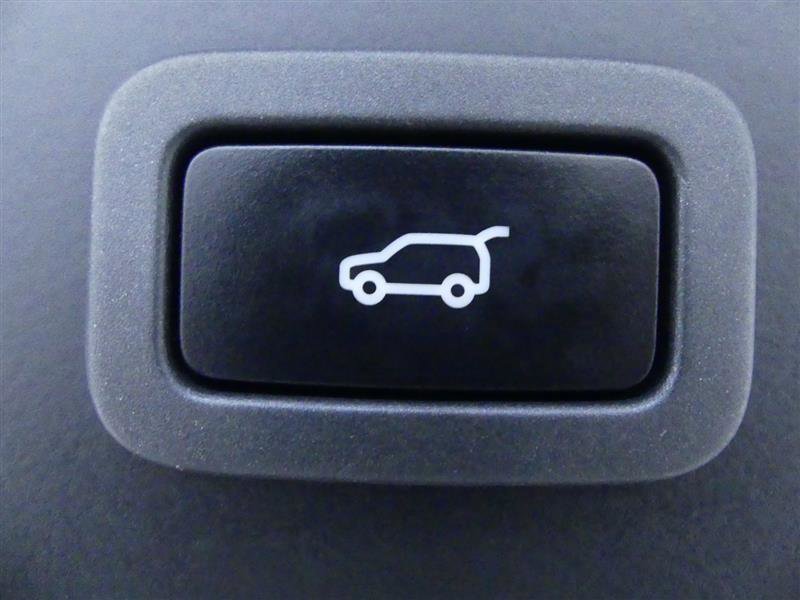 Used 2019 Land Rover Range Rover Velar R-Dynamic HSE image 38