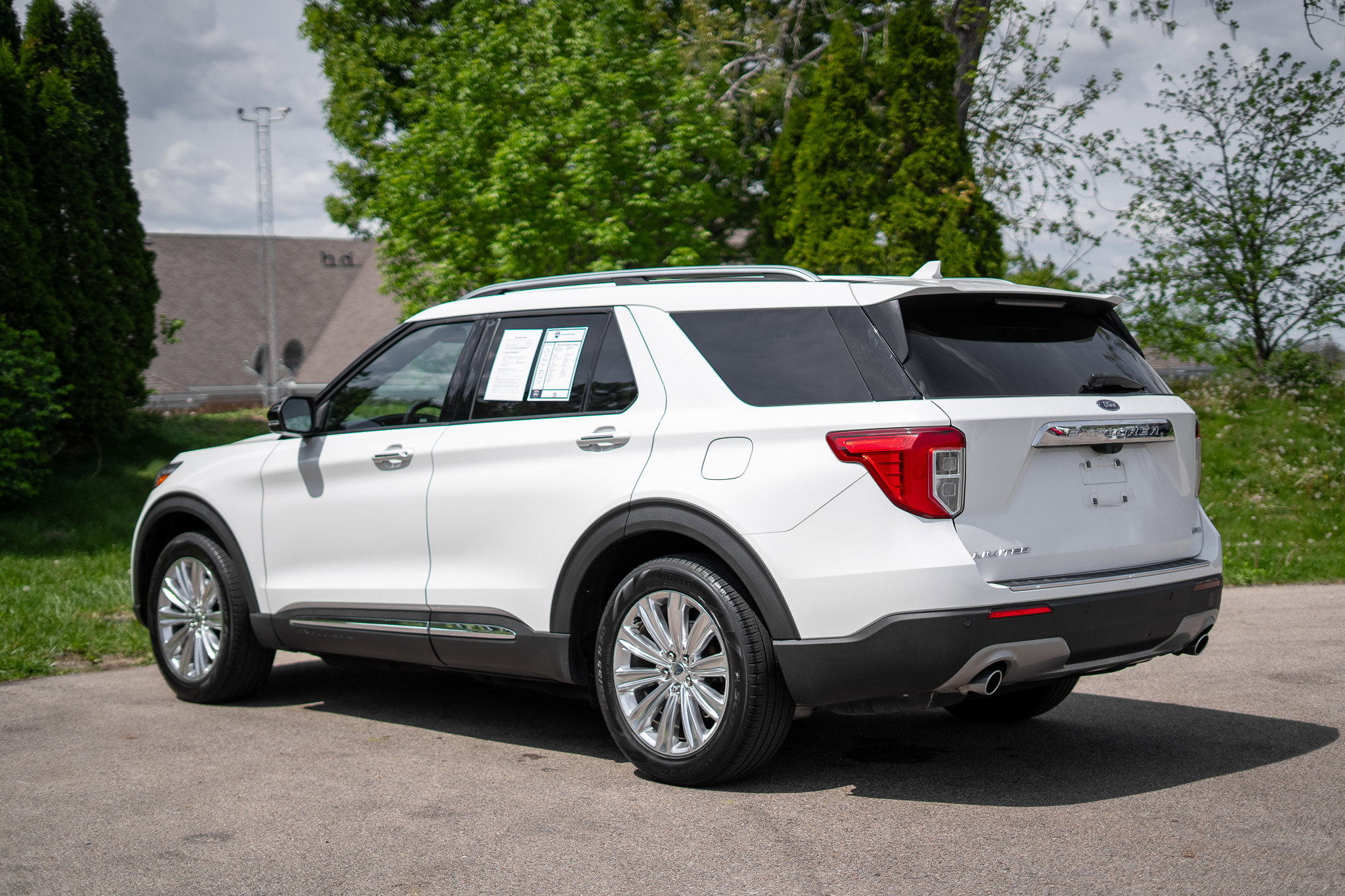Used 2020 Ford Explorer Limited image 7