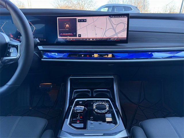 Certified 2026 BMW 750e xDrive w/ Executive Package image 11