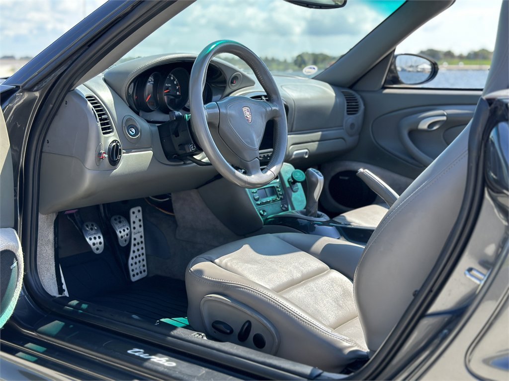 Used 2004 Porsche 911 Turbo image 12