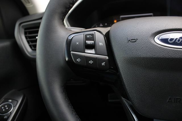 Used 2022 Ford Escape SE w/ Convenience Package image 12