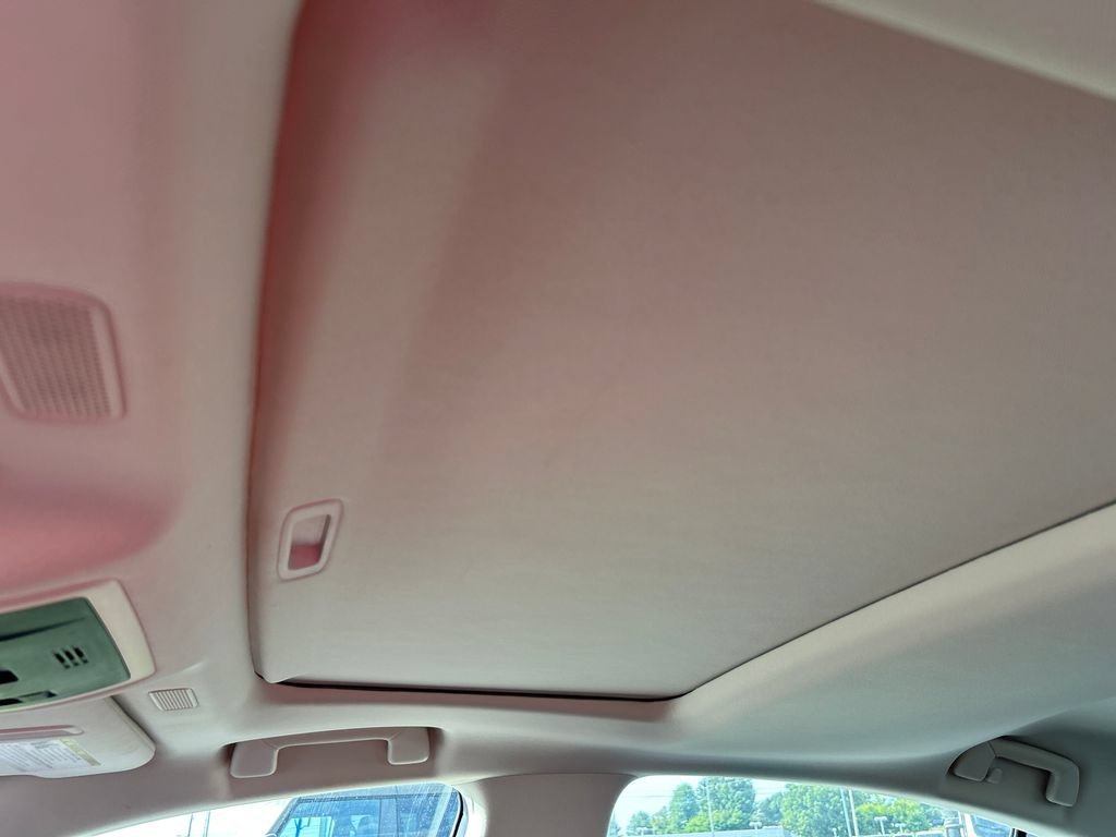 Used 2024 Lexus ES 300h w/ Accessory Package (Z2) FWD image 22