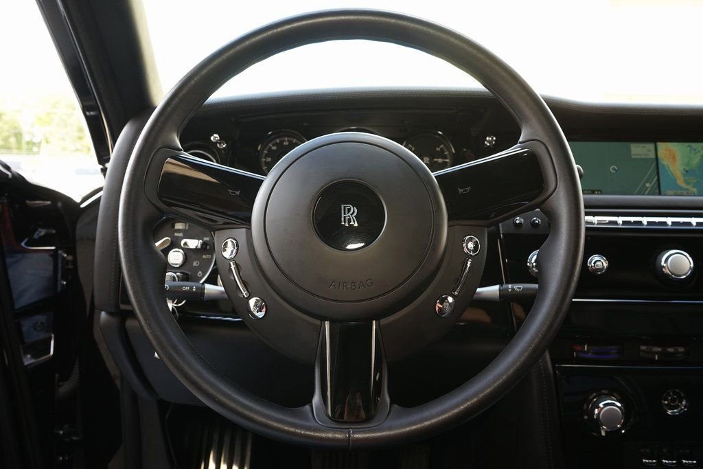 Used 2013 Rolls-Royce Phantom Sedan image 13