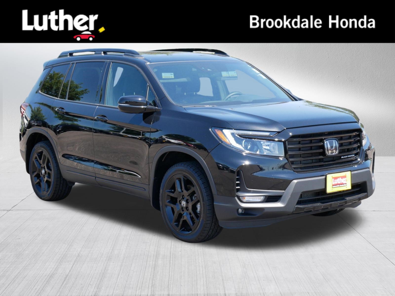 Used 2024 Honda Passport Black Edition image 1