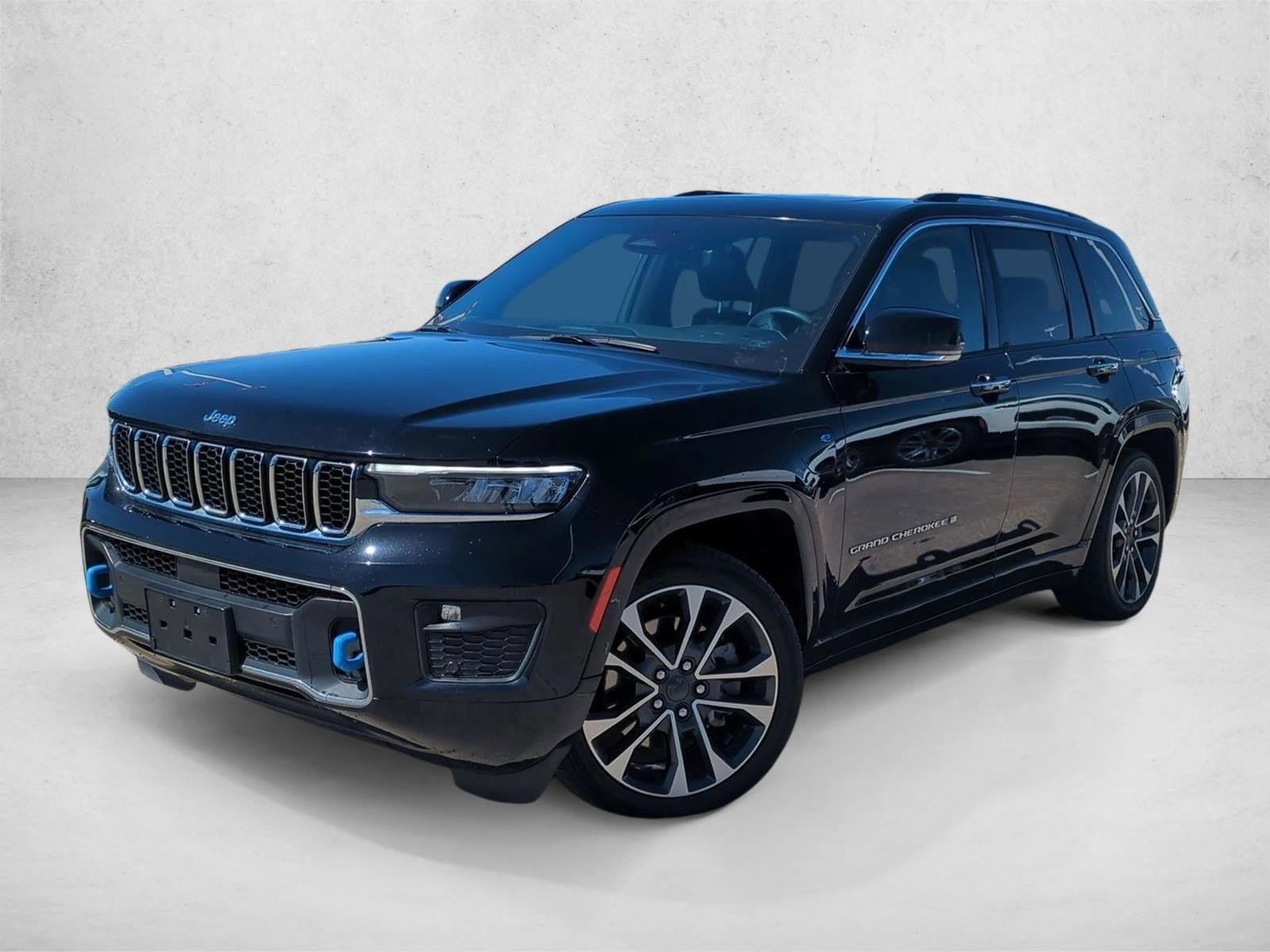Used 2022 Jeep Grand Cherokee Overland w/ Luxury Tech Group IV AWD/4WD image 1