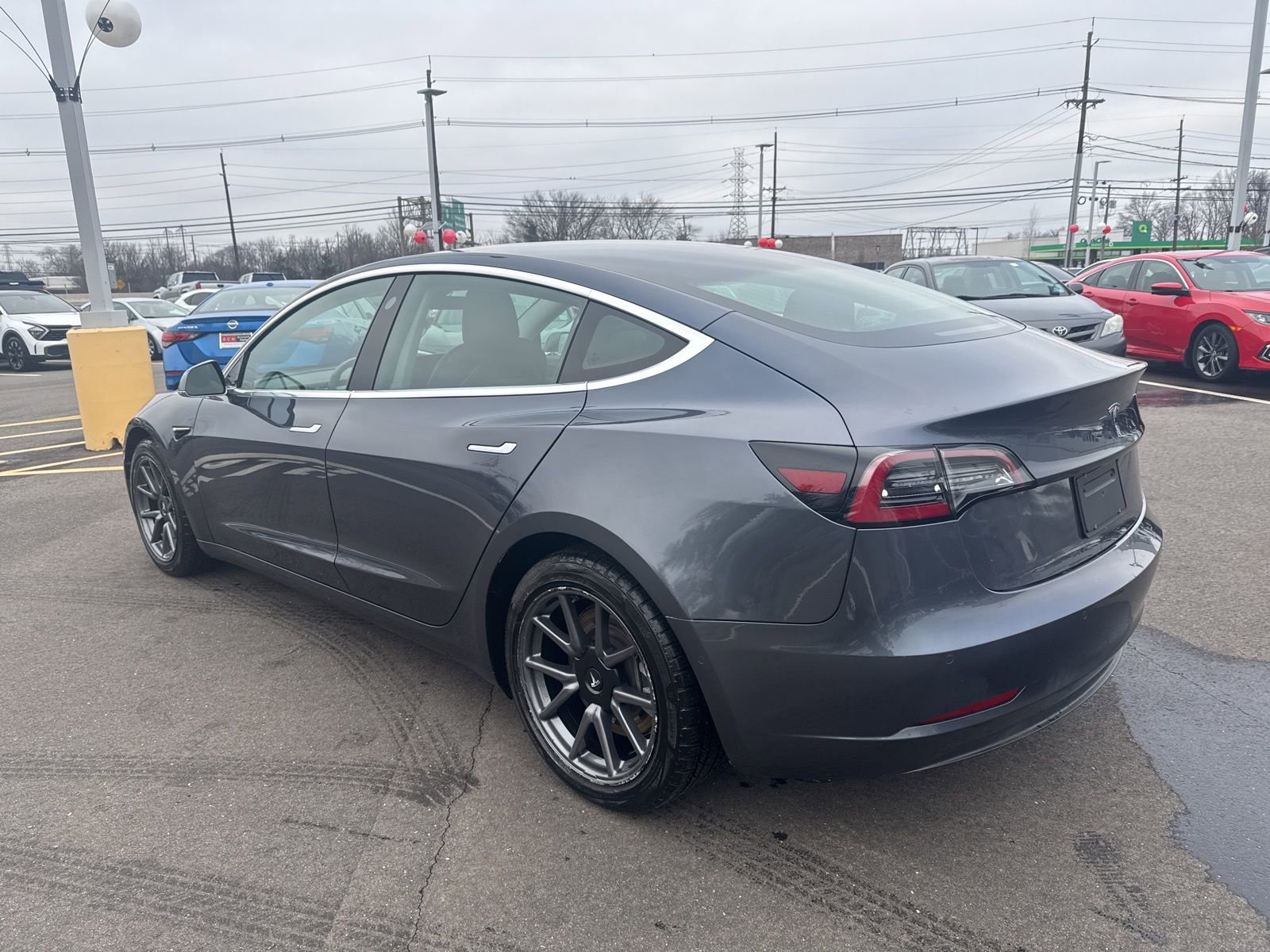Used 2020 Tesla Model 3 Standard Range Plus image 7