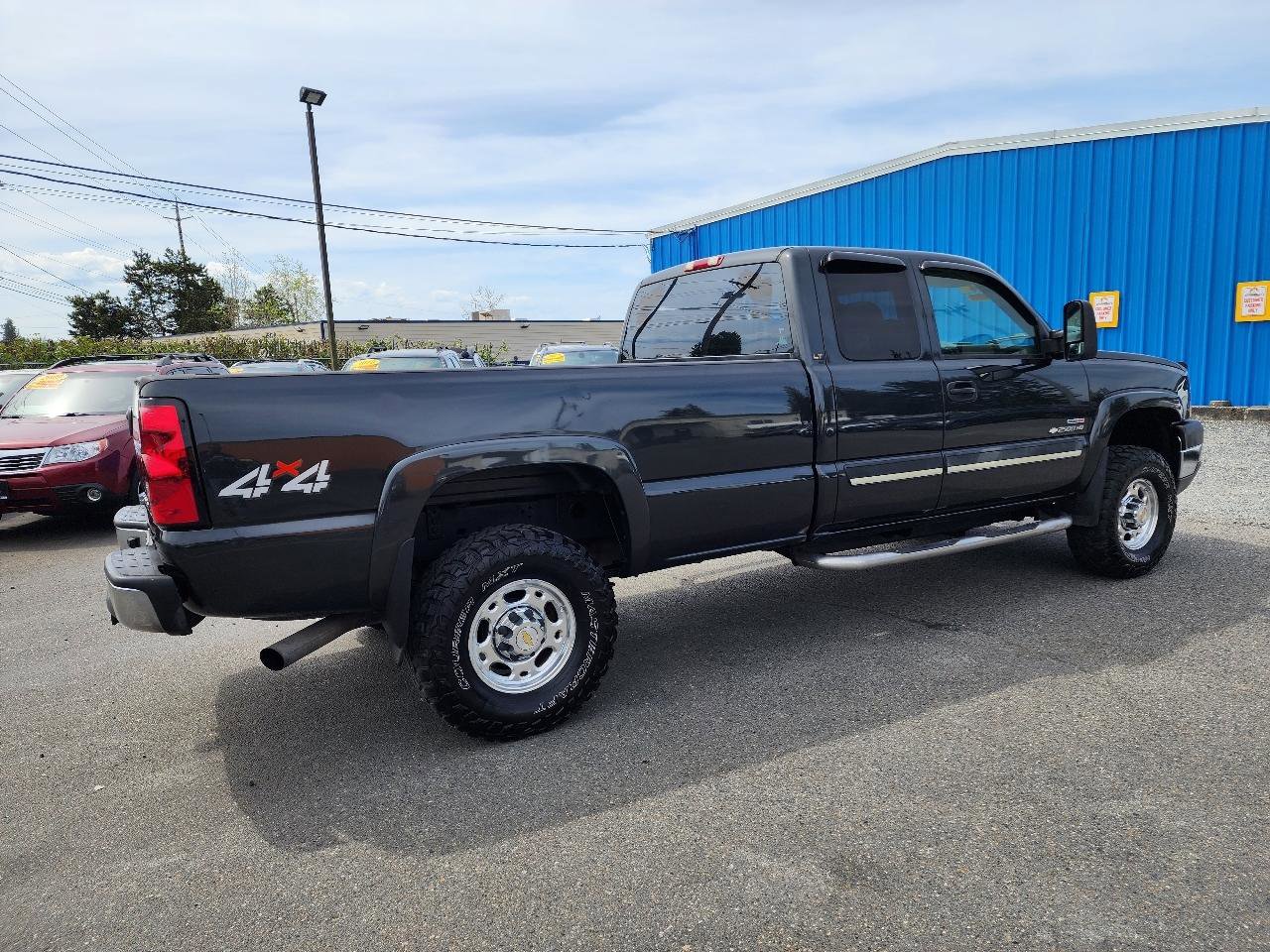 Used 2004 Chevrolet Silverado 2500 LT AWD/4WD image 5