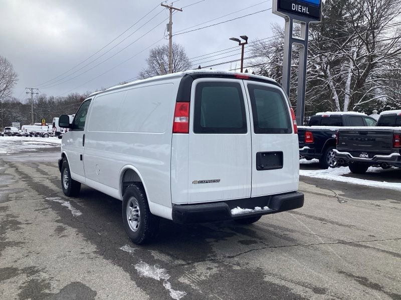 New 2025 Chevrolet Express 2500 image 5
