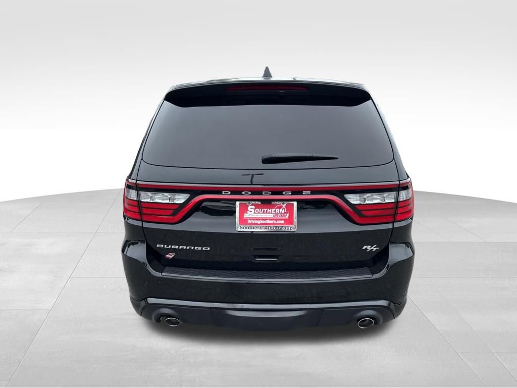 Used 2022 Dodge Durango R/T w/ Tow 'N Go Package AWD/4WD image 4