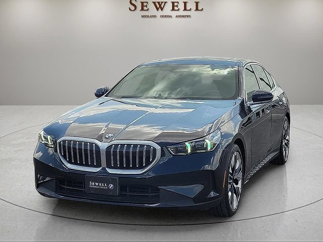 Used 2024 BMW 540i xDrive w/ Convenience Package