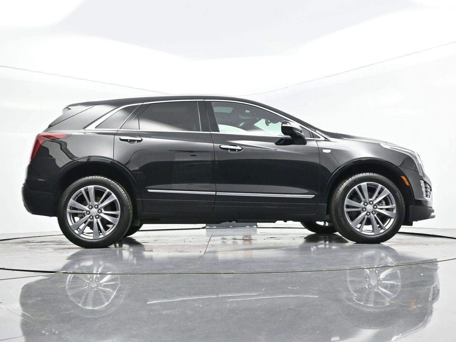 Certified 2025 Cadillac XT5 Premium Luxury image 51