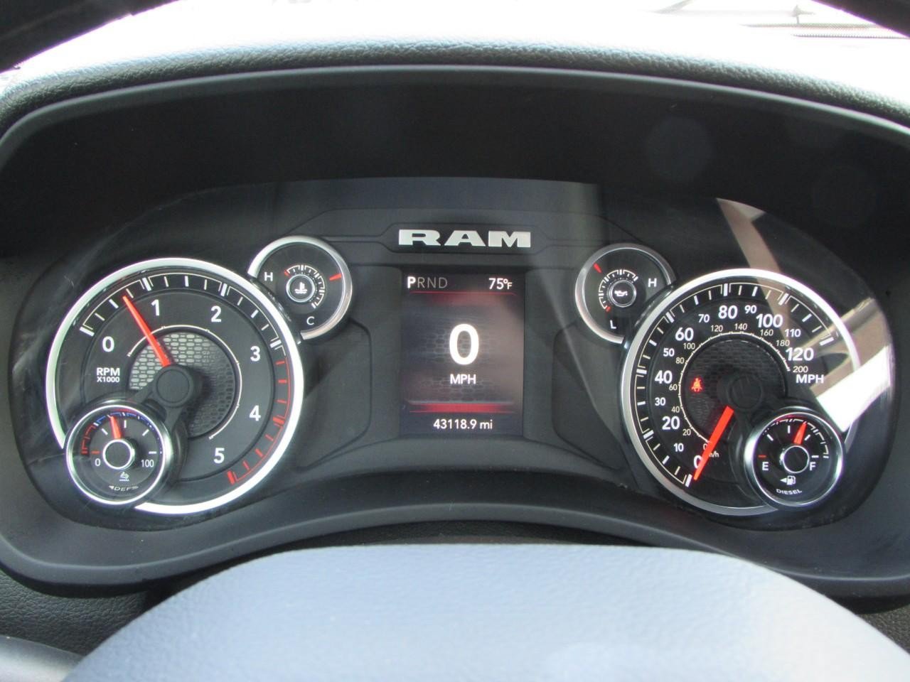 Used 2024 RAM 3500 Big Horn AWD/4WD image 25
