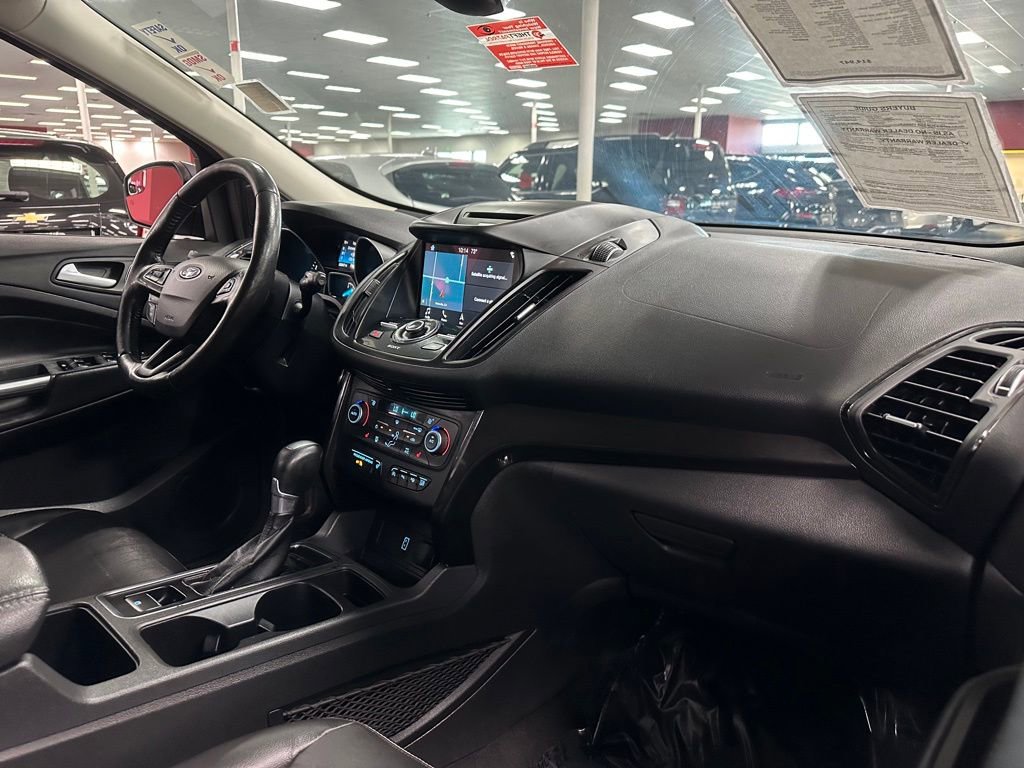 Used 2018 Ford Escape Titanium image 32