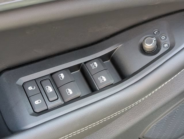 New 2026 Jeep Grand Cherokee L Laredo AWD/4WD image 10