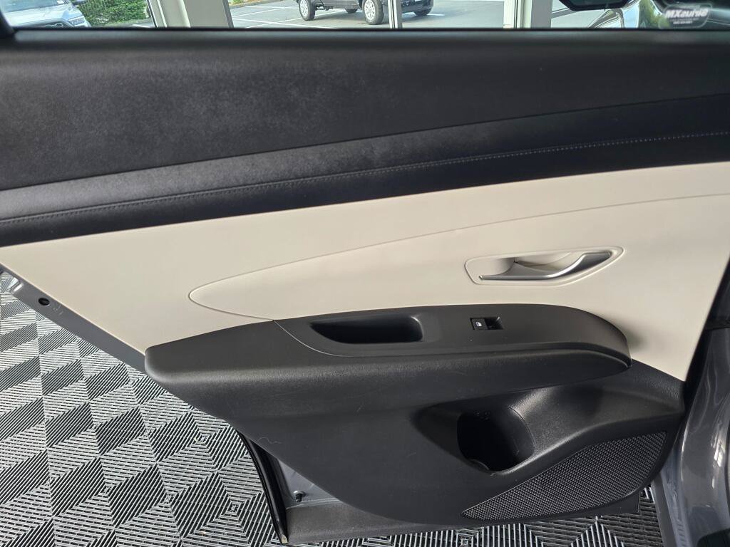 Used 2025 Hyundai Tucson SEL FWD image 35