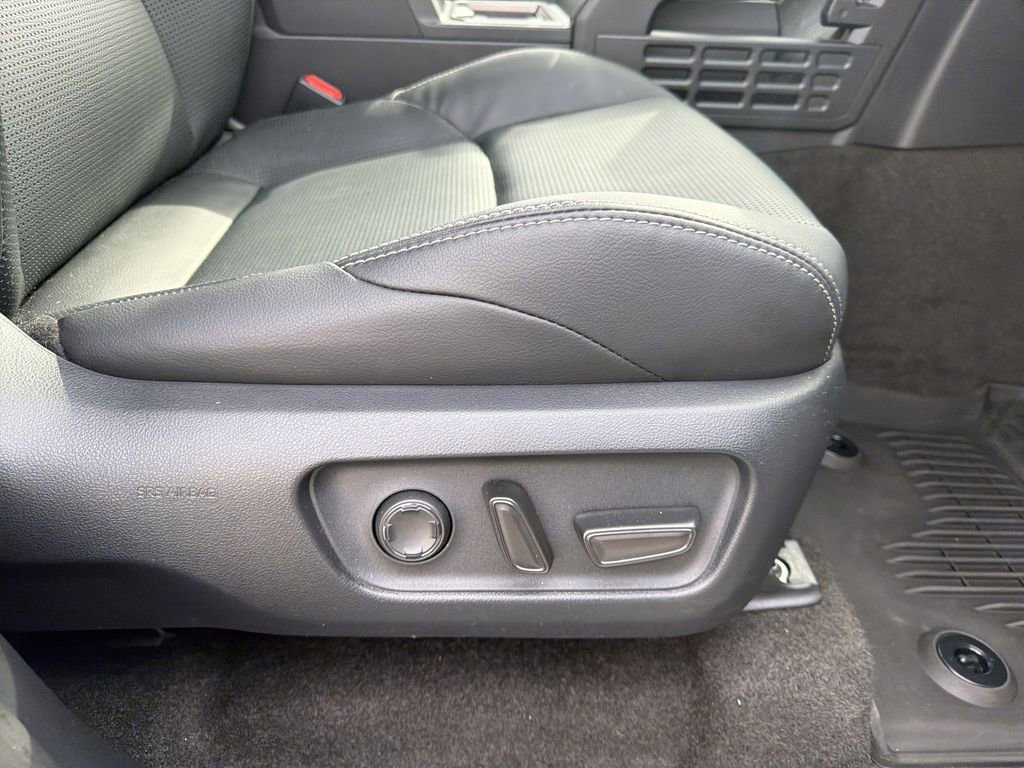 Used 2025 Toyota 4Runner Limited image 23
