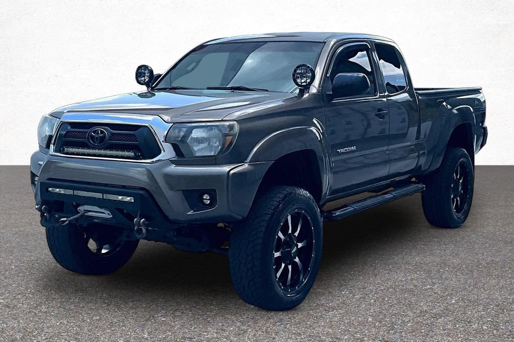Used 2013 Toyota Tacoma 4x4 Access Cab V6 w/ SR5 Pkg image 4