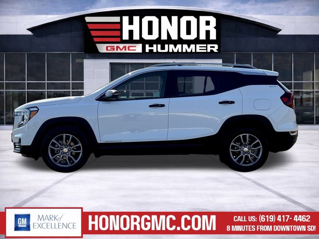 Used 2024 GMC Terrain SLT image 6