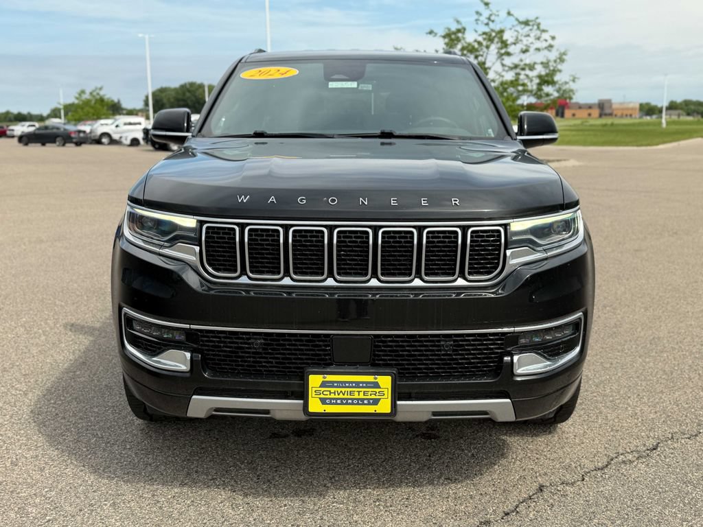 Used 2024 Jeep Wagoneer Series II w/ Flexible Seating Group AWD/4WD image 2