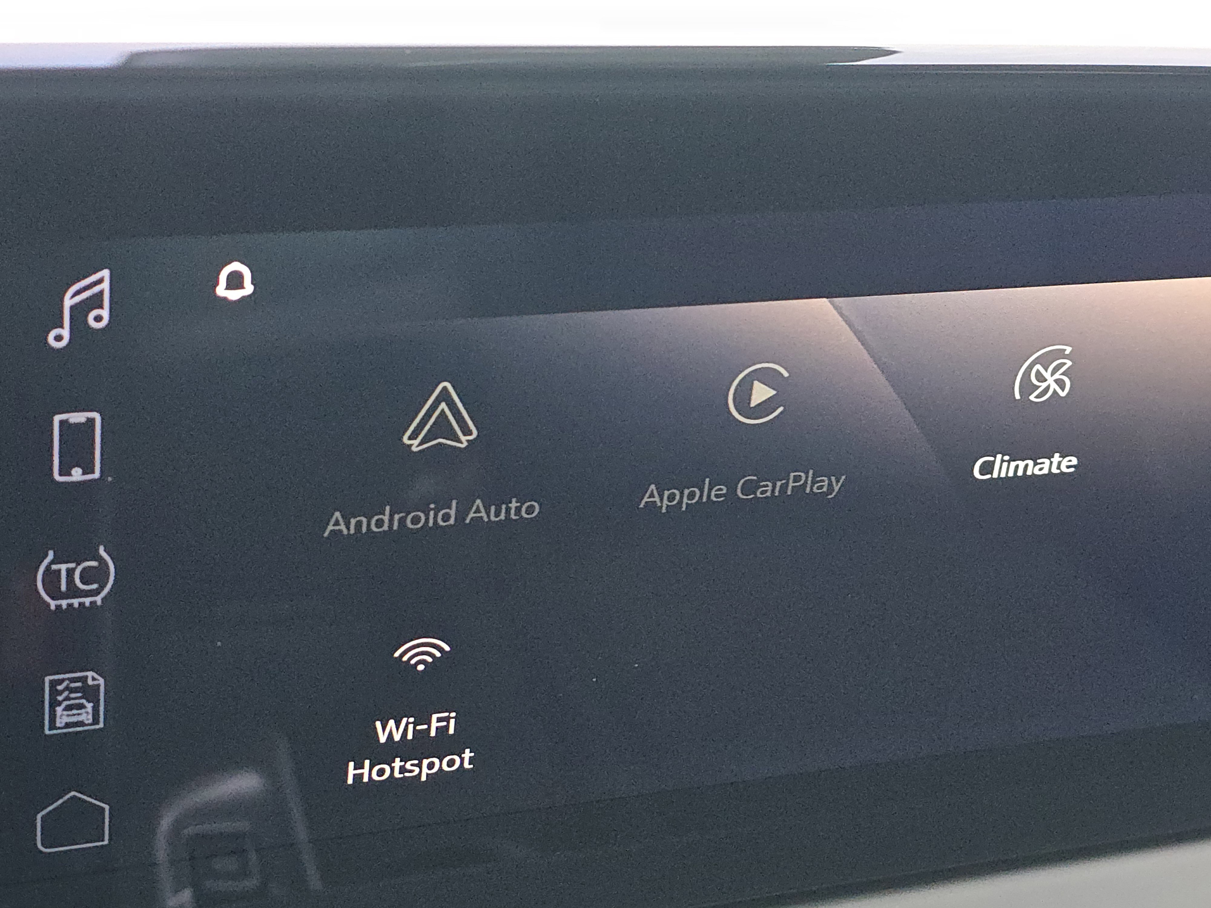 Used 2025 Buick Envista Preferred w/ Convenience II Package image 22