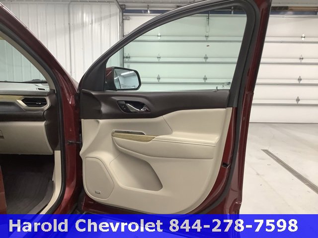 Used 2018 GMC Acadia Denali image 11