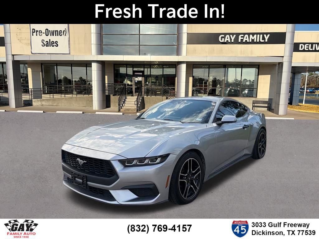 Used 2024 Ford Mustang Coupe image 3