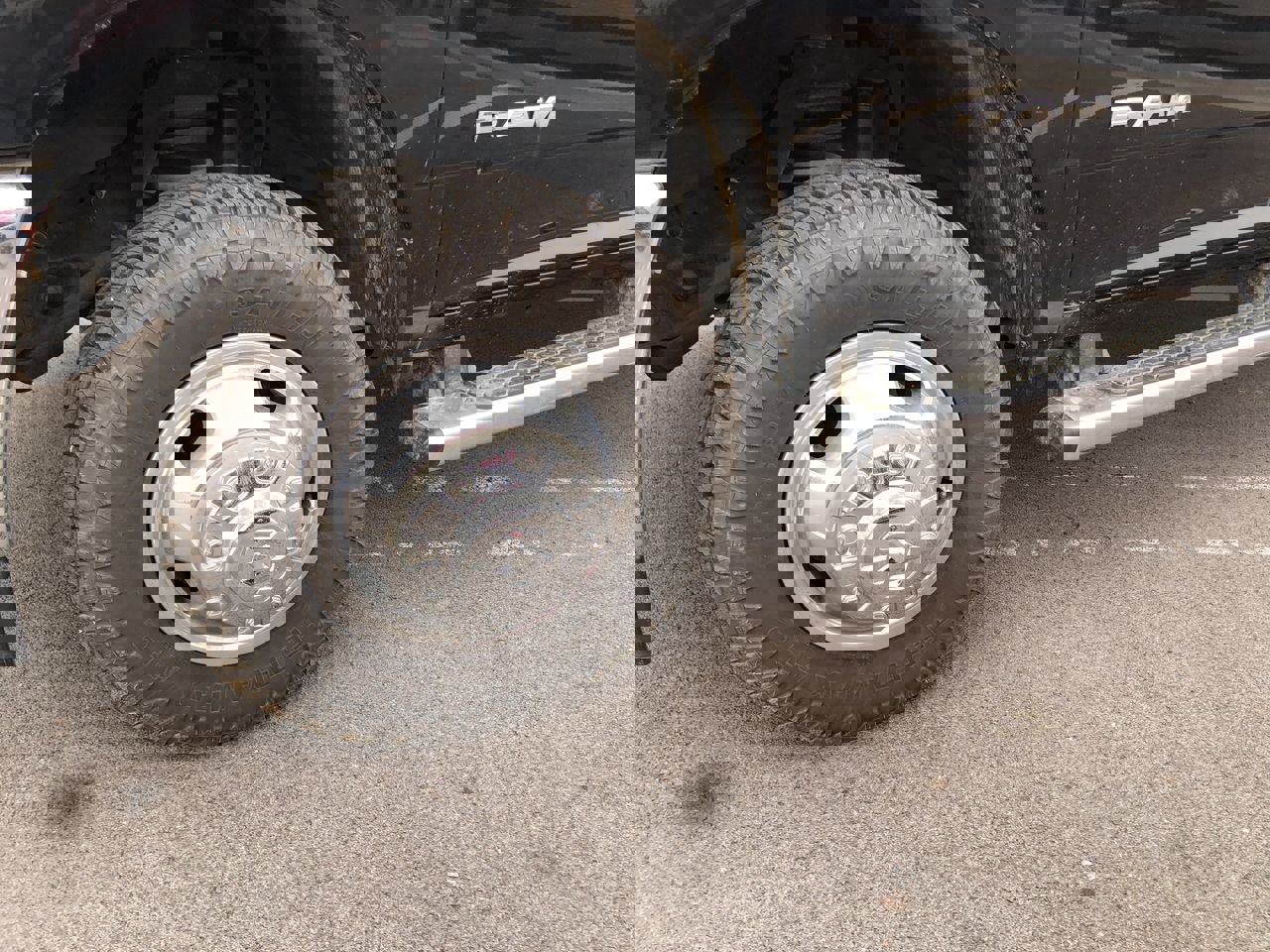 Used 2022 RAM 3500 Tradesman image 2