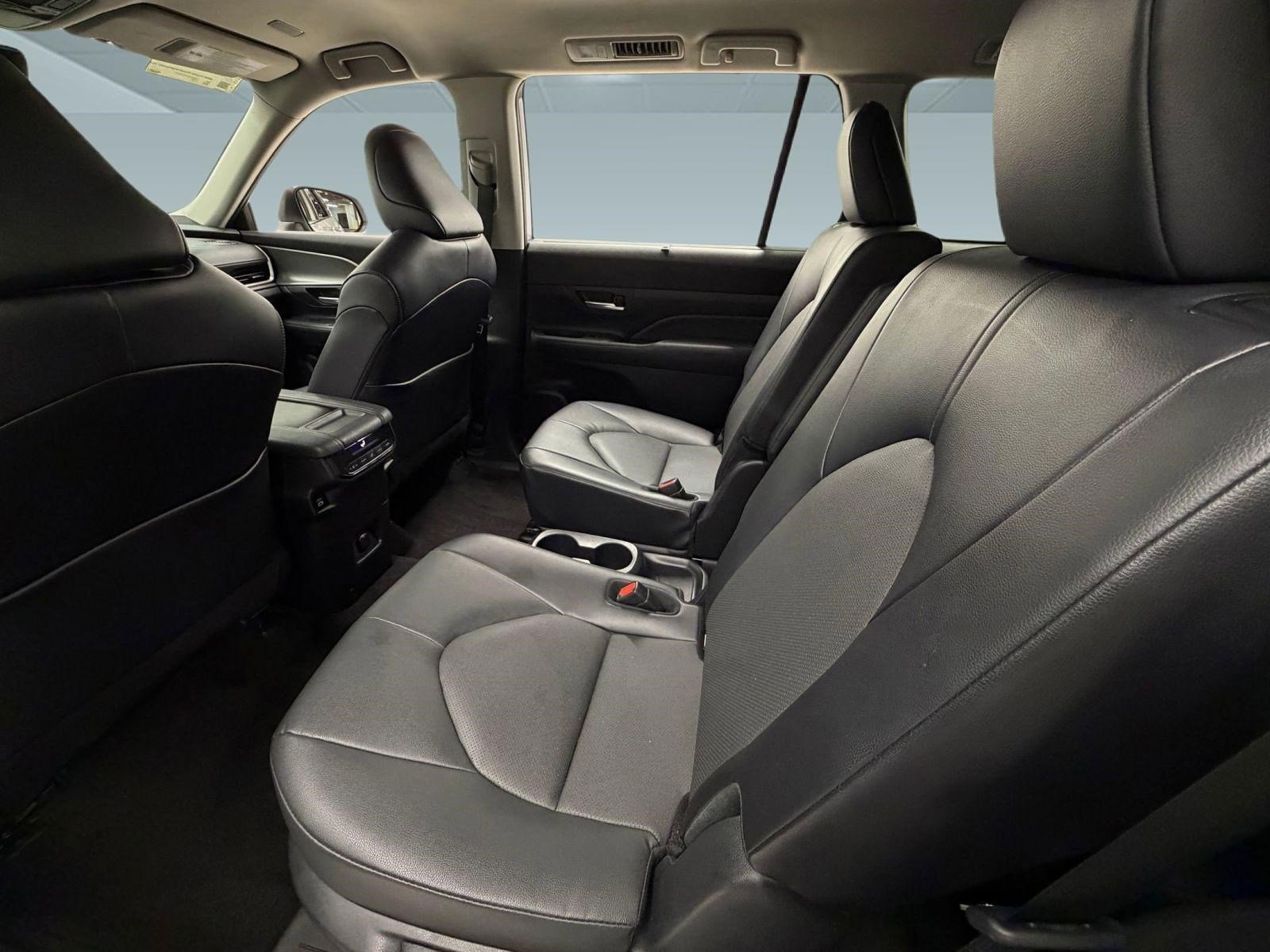 Used 2024 Toyota Grand Highlander XLE image 21
